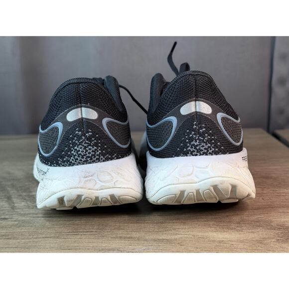 New Balance Fresh Foam X 1080 V12 Women’s Sz 7.5 B Black Running Shoes W1080B12 - Picture 4 of 7
